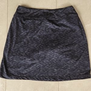 2/25$***Seg'ments Luxe Stretchy Skorts